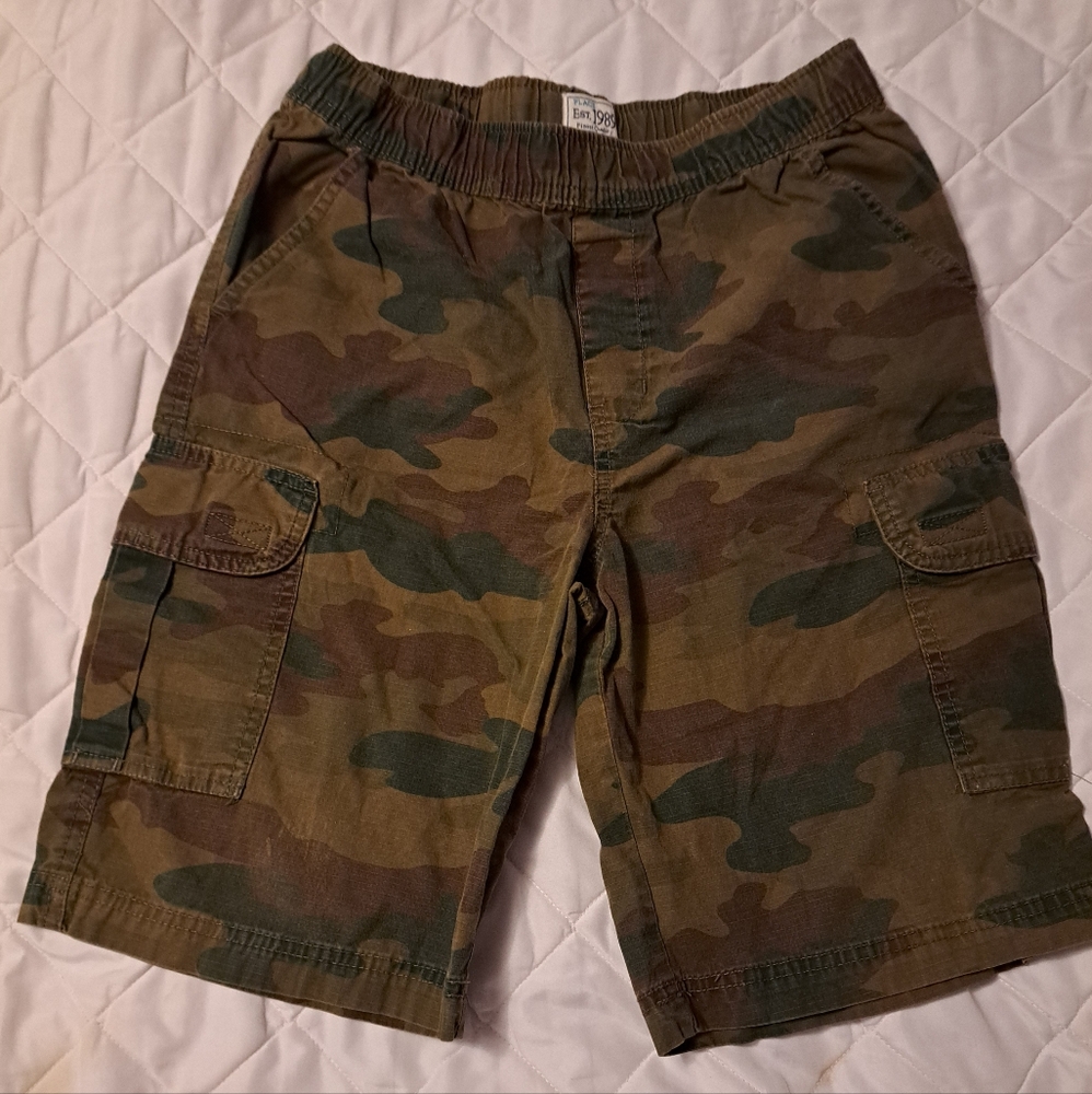 Camo shorts from children’s place for boys Size 12